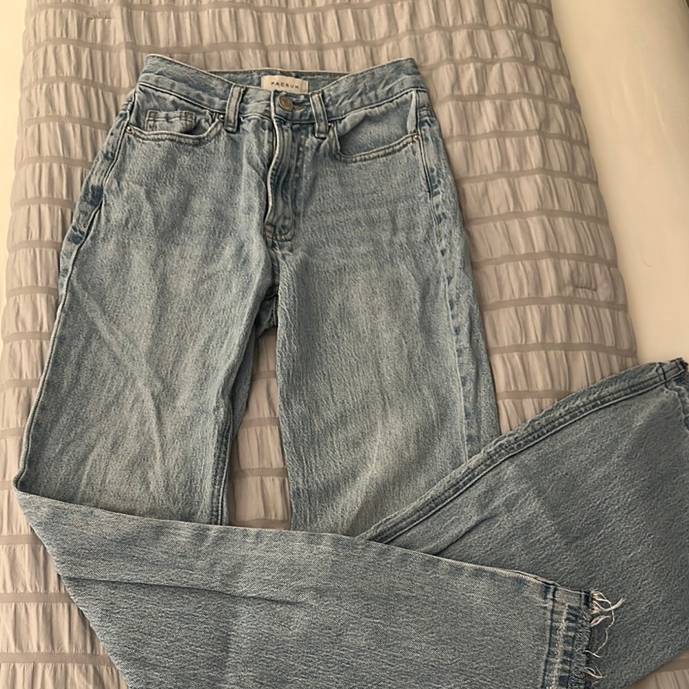 PacSun Light Wash Straight Leg Jeans